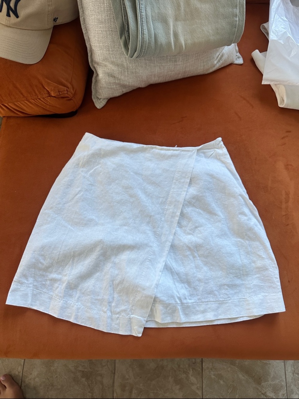 White linen skort